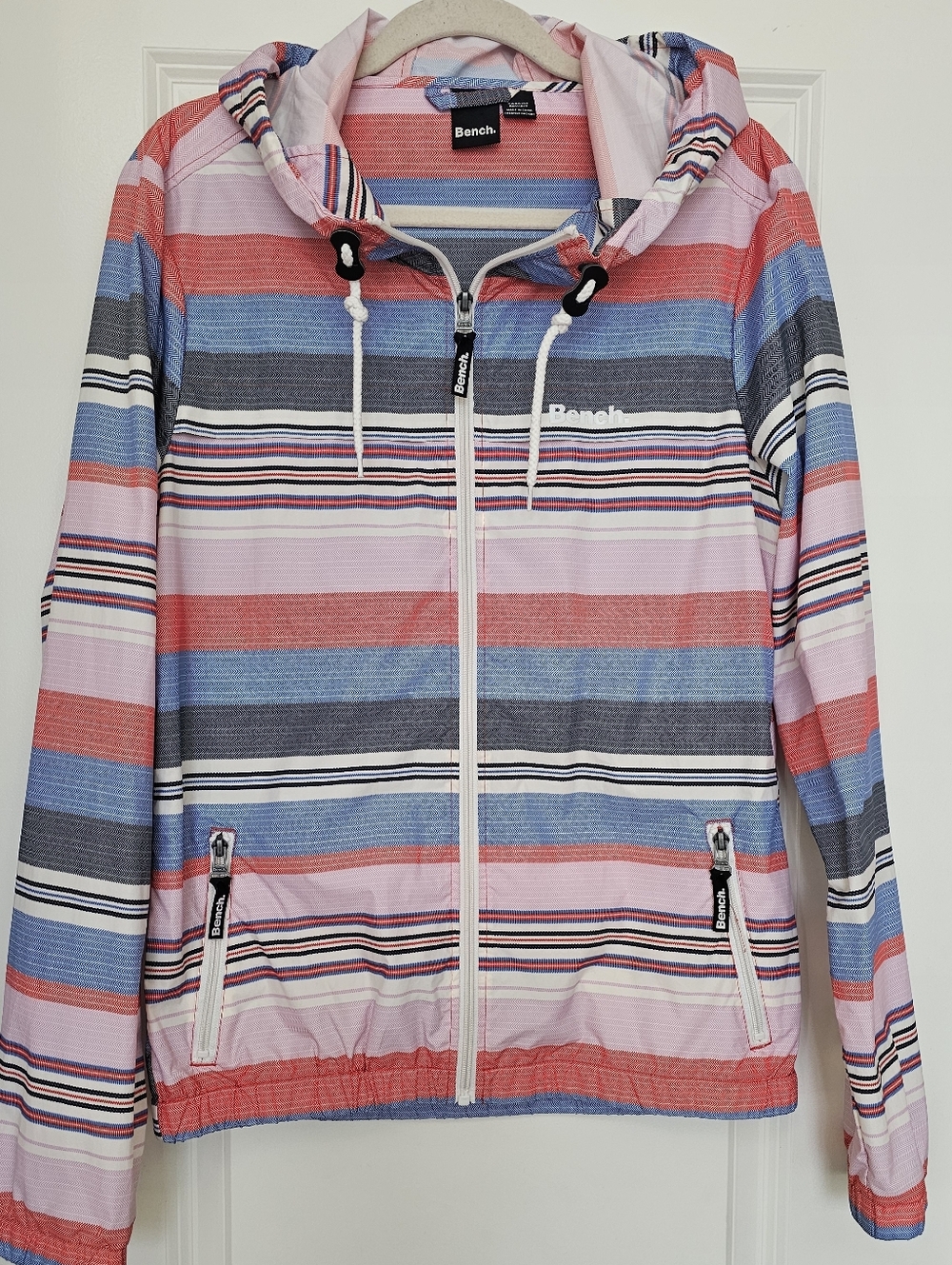 Bench Striped Lightweight Windbreaker Jacket Women’s Size L Full Zip Hooded